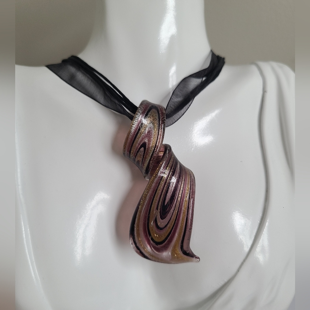 Vintage Italy Purple Gold Murano Glass Artisan Twist Pendant Choker Necklace